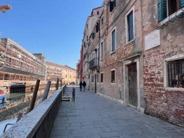 Appartamento in vendita a Castello, Venezia