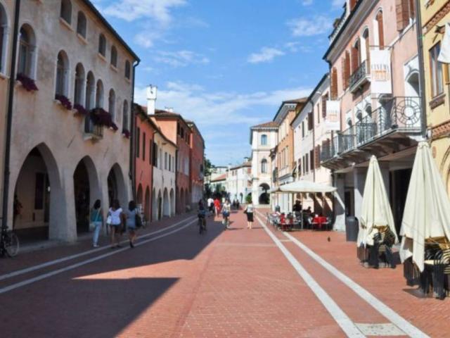 Appartamento in vendita a Mestre-Carpenedo, Venezia