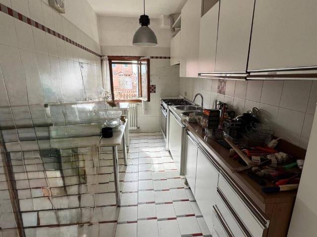 Appartamento in vendita a Venezia-Murano-Burano, Venezia