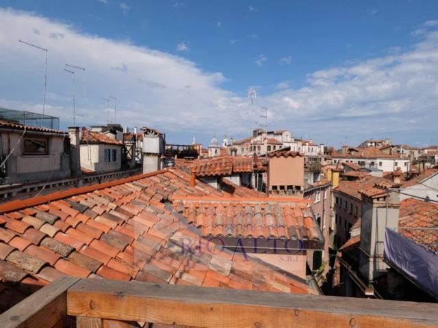 Appartamento in vendita a Venezia-Murano-Burano, Venezia