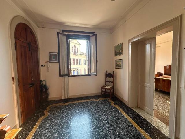 Appartamento in vendita a Venezia-Murano-Burano, Venezia