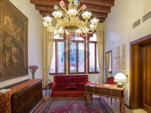 Appartamento in vendita a Venezia-Murano-Burano, Venezia