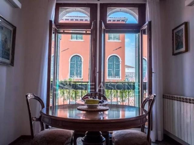 Appartamento in vendita a Venezia-Murano-Burano, Venezia