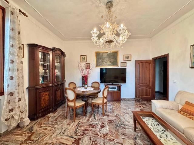 Appartamento in vendita a Venezia-Murano-Burano, Venezia