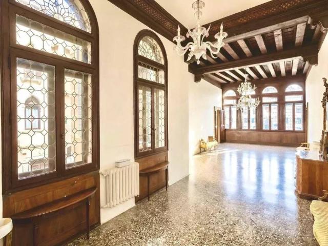 Appartamento in vendita a Venezia-Murano-Burano, Venezia