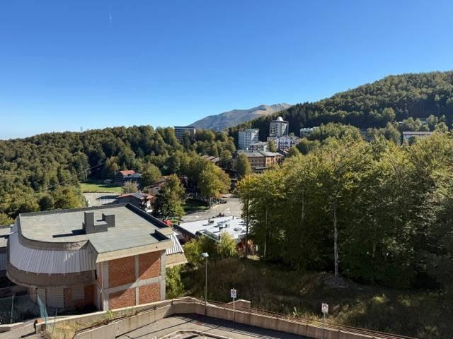Appartamento in vendita a Cerreto Laghi, Ventasso