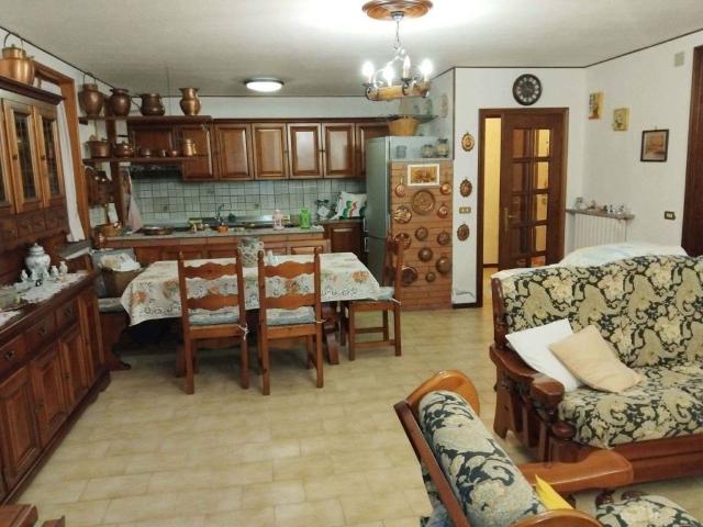 Appartamento in vendita a Appennino Reggiano, Re