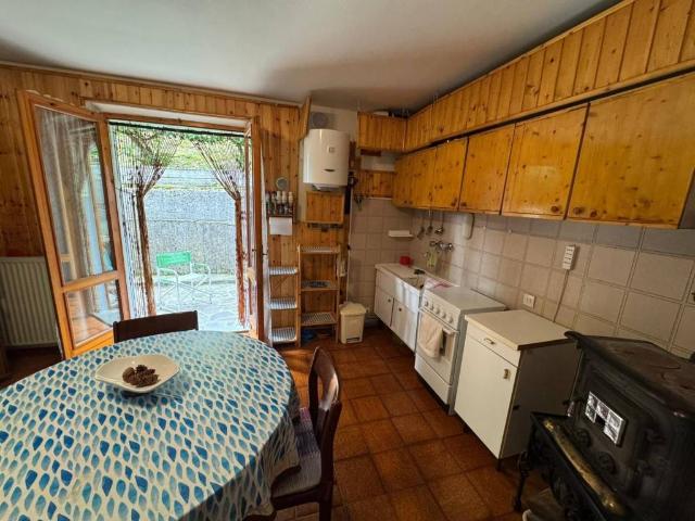 Appartamento in vendita a Cervarezza, Ventasso