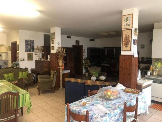 Appartamento in vendita a Ventimiglia, Liguria