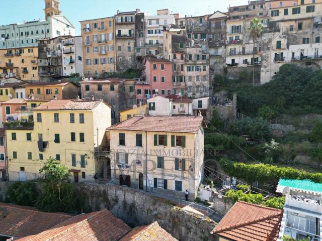 Appartamento in vendita a Ventimiglia, Liguria