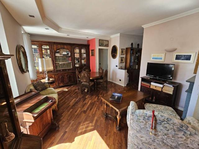 Appartamento in vendita a Ventimiglia, Liguria