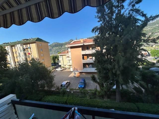 Appartamento in vendita a Ventimiglia, Liguria