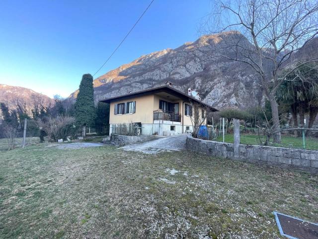 Appartamento in vendita a Venzone, Friuli-Venezia Giulia