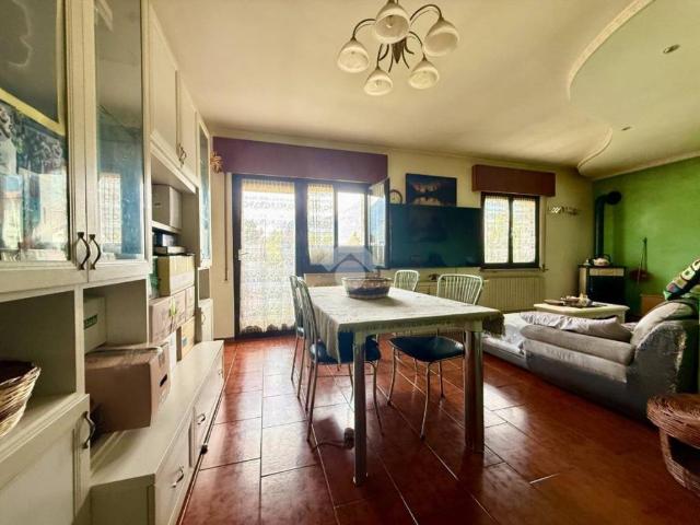 Appartamento in vendita a Venzone, Friuli-Venezia Giulia