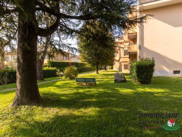 Appartamento in vendita a Molino Ponte, Verano Brianza