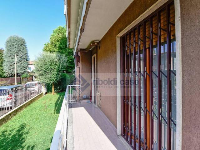 Appartamento in vendita a Verano Brianza, Lombardia