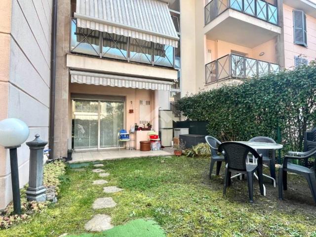 Appartamento in vendita a Molino Ponte, Verano Brianza
