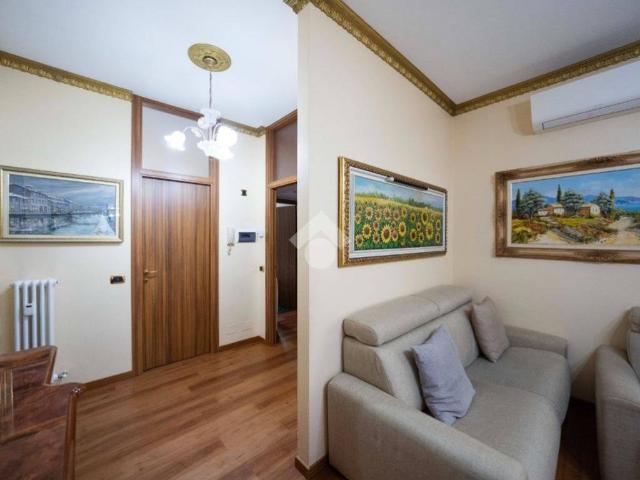 Appartamento in vendita a Verano Brianza, Lombardia