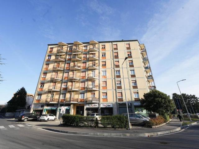 Appartamento in vendita a Molino Ponte, Verano Brianza