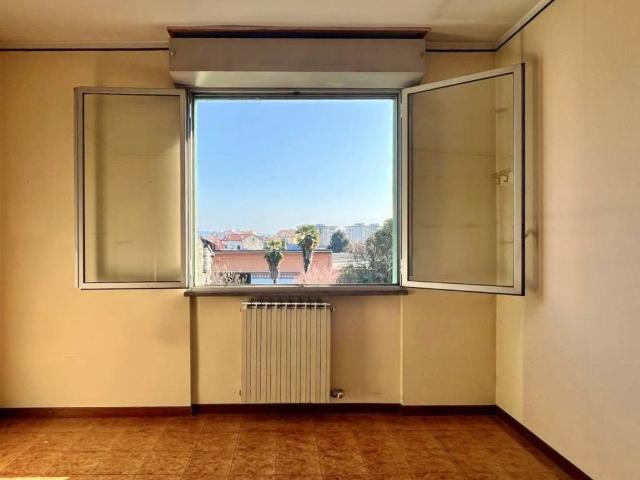 Appartamento in vendita a Intra, Piemonte