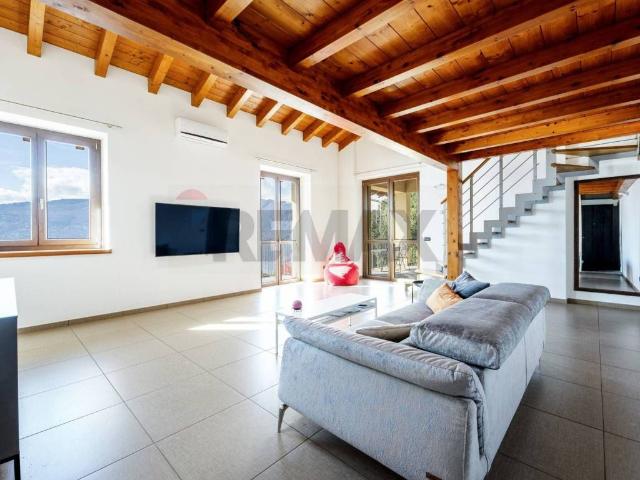 Appartamento in vendita a Suna, Piemonte