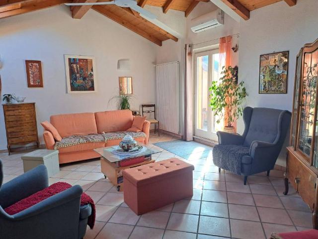 Appartamento in vendita a Suna, Piemonte
