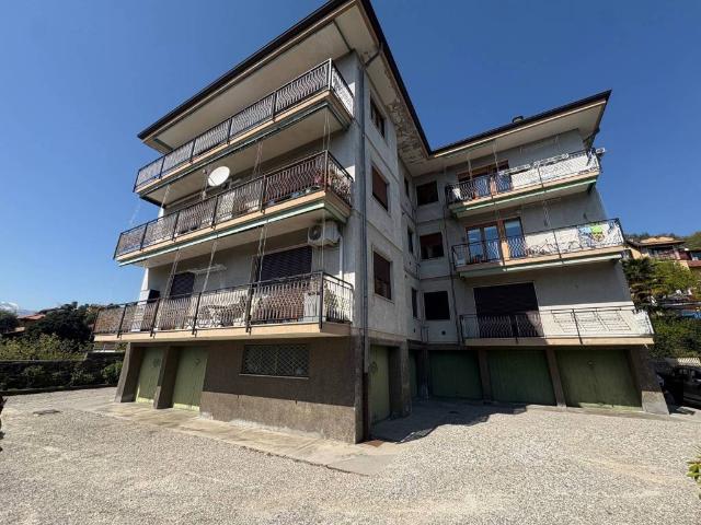 Appartamento in vendita a Suna, Piemonte