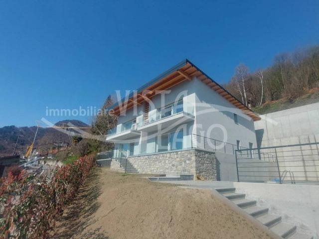 Appartamento in vendita a Vercana, Lombardia