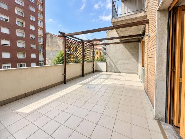 Appartamento in vendita a Porta Torino, Vercelli