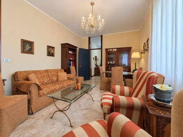 Appartamento in vendita a Centro, Vercelli