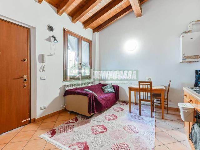 Appartamento in vendita a Verdellino, Lombardia