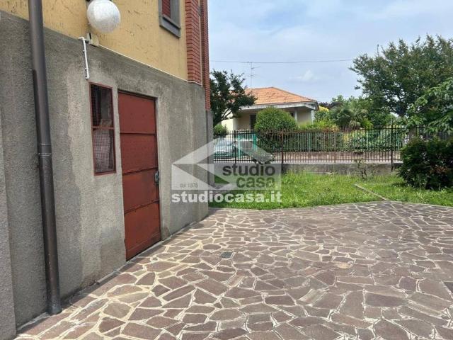 Appartamento in vendita a Verdello, Lombardia