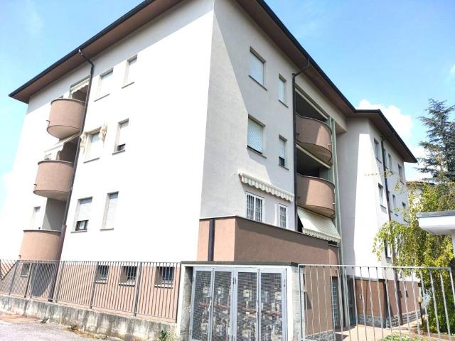 Appartamento in vendita a Verderio Superiore, Lombardia