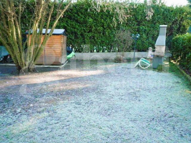 Appartamento in vendita a Vergiate, Lombardia