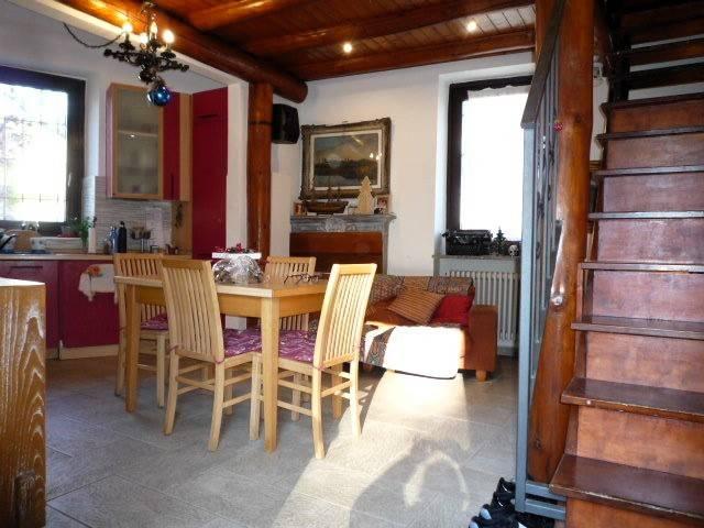 Appartamento in vendita a Vergiate, Lombardia