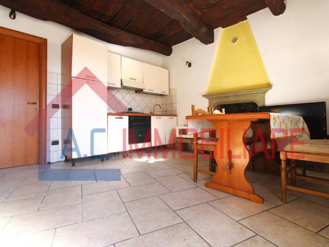 Appartamento in vendita a Sesona, Vergiate