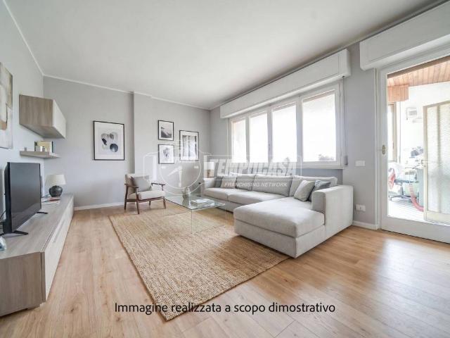 Appartamento in vendita a Vergiate, Lombardia