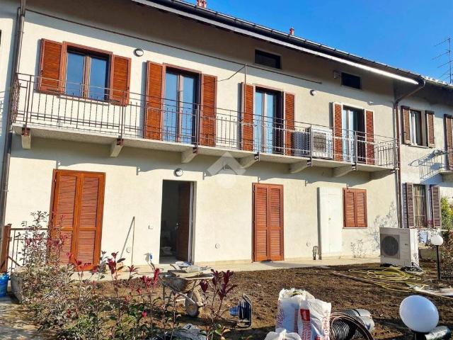 Appartamento in vendita a Vergiate, Lombardia