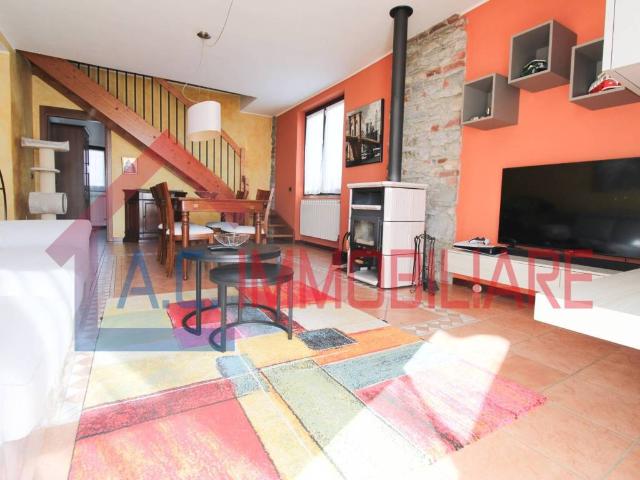 Appartamento in vendita a Vergiate, Lombardia