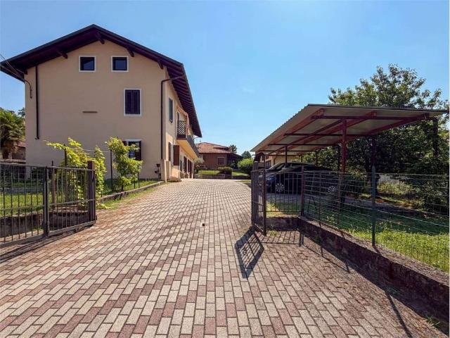 Appartamento in vendita a Vergiate, Lombardia