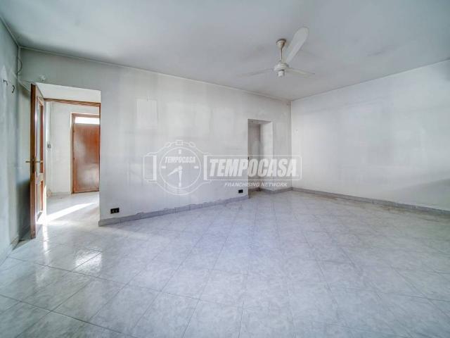 Villa Indipendente in vendita a Sesona, Vergiate