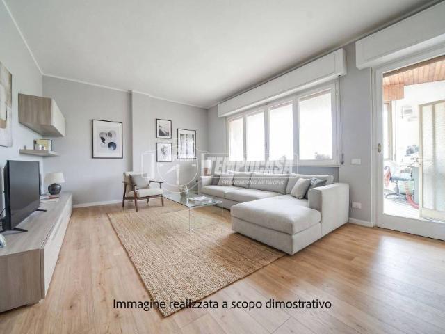 Appartamento in vendita a Vergiate, Lombardia