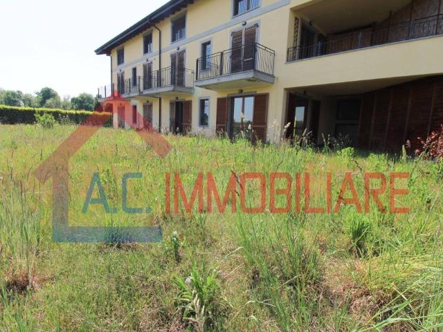 Appartamento in vendita a Vergiate, Lombardia