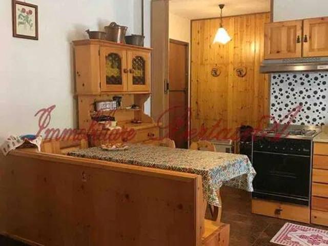 Appartamento in vendita a Tetto Pertus, Piemonte