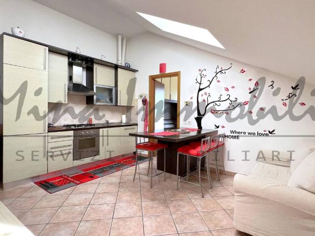 Appartamento in vendita a Vernate, Milano