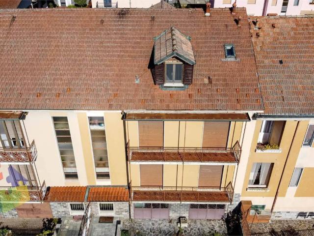 Appartamento in vendita a Vernate, Lombardia