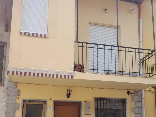 Appartamento in vendita a Vernate, Lombardia