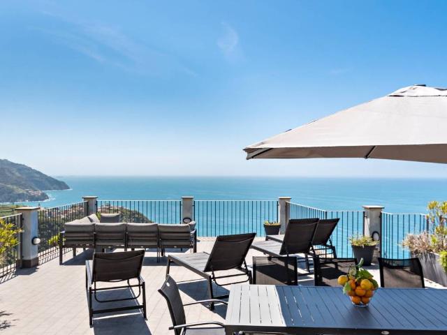 Appartamento in vendita a San Bernardino, Vernazza