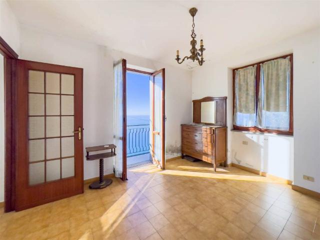 Appartamento in vendita a San Bernardino, Vernazza