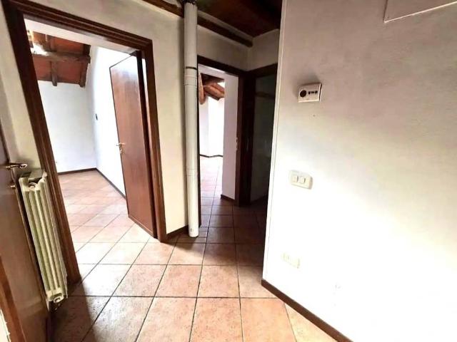Appartamento in vendita a Vernio, Toscana